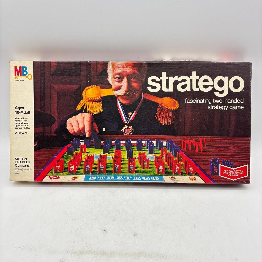 Stratego Milton Bradley Game 1975 Vintage Two Player Military Board Complete